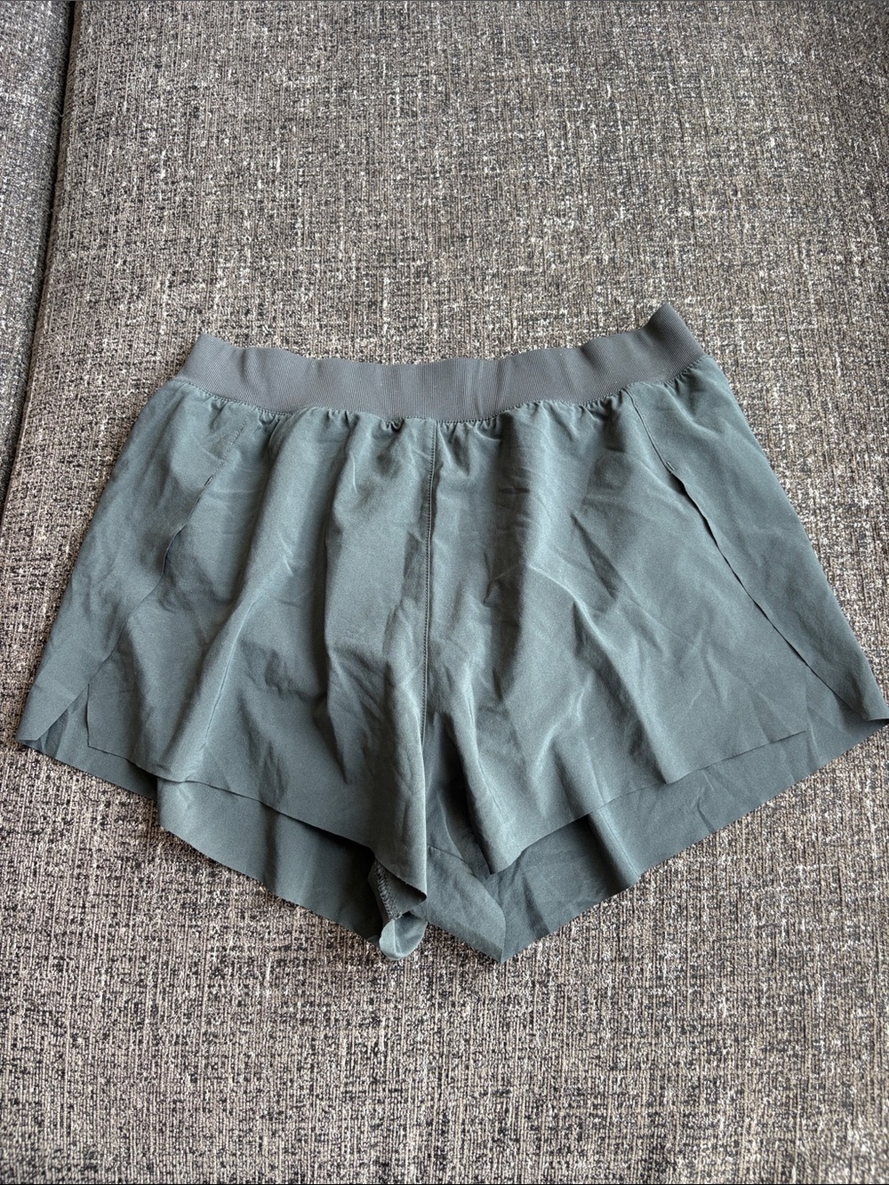 CRZ Yoga Feathery-Fit Soft High Rise Split Dolphin Mesh Liner Shorts 2.5'' SizeS